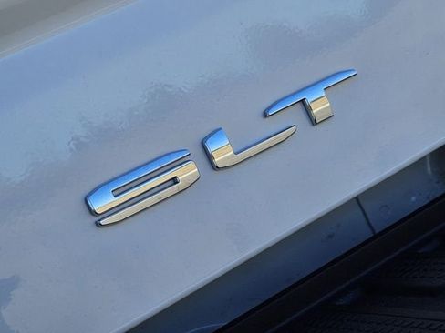 New 2026 GMC Sierra 1500 SLT w/ SLT Premium Package image 8