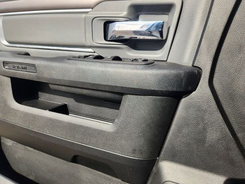 Used 2024 RAM 1500 Classic SLT image 24