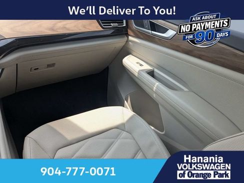 Used 2026 Volkswagen Atlas SE FWD image 18