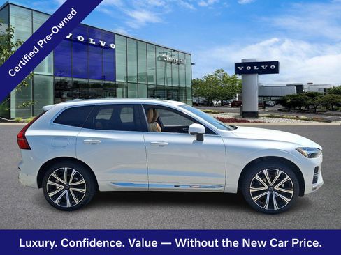 Certified 2023 Volvo XC60 B5 Ultimate w/ Climate Package AWD/4WD image 8