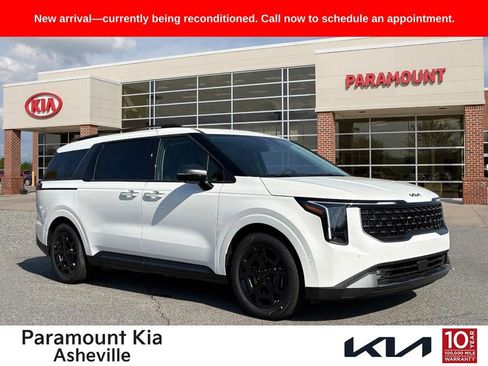 Used 2026 Kia Carnival SX Prestige image 1