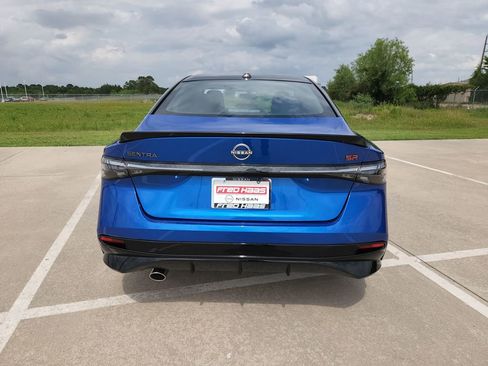 Used 2026 Nissan Sentra SR w/ Floor Mat Package FWD image 6