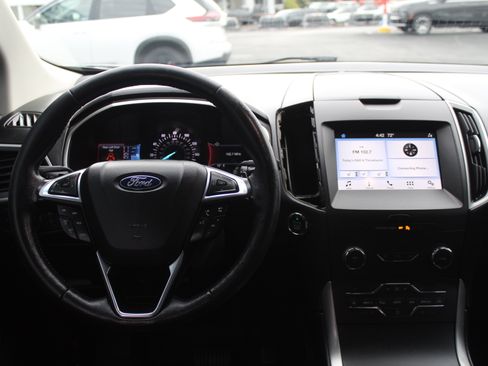 Used 2019 Ford Edge SEL w/ Equipment Group 201A AWD/4WD image 14