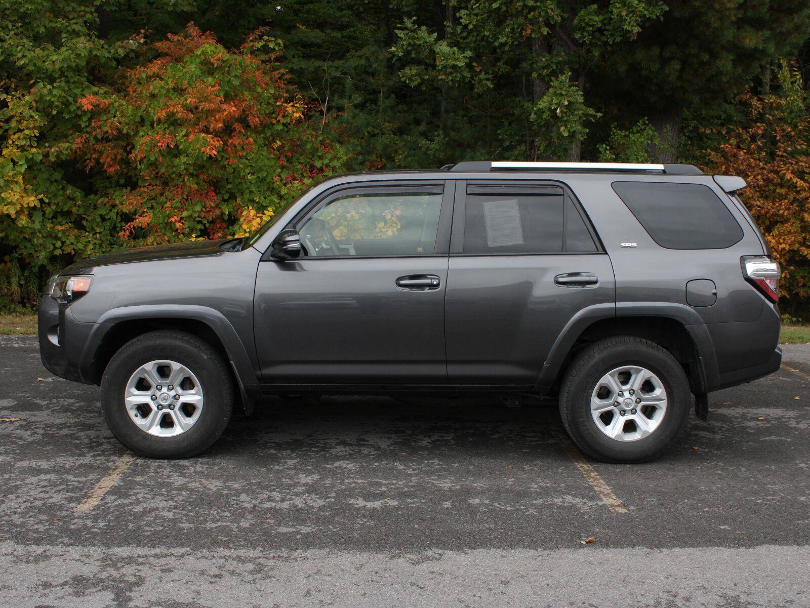 Used 2019 Toyota 4Runner SR5 Premium AWD/4WD image 5