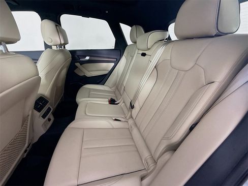 Used 2024 Audi Q5 e Premium Plus image 26