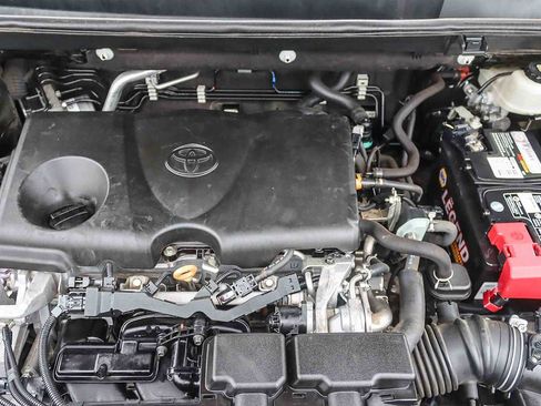 Used 2021 Toyota RAV4 XLE Premium image 27