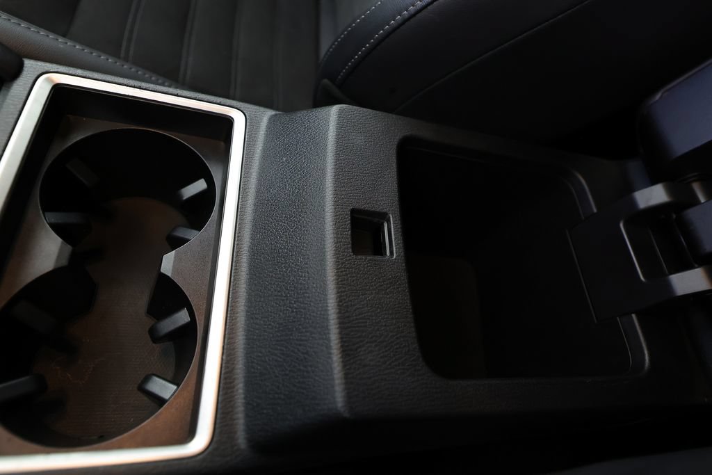 Used 2024 Mitsubishi Outlander SE Black Edition FWD image 37
