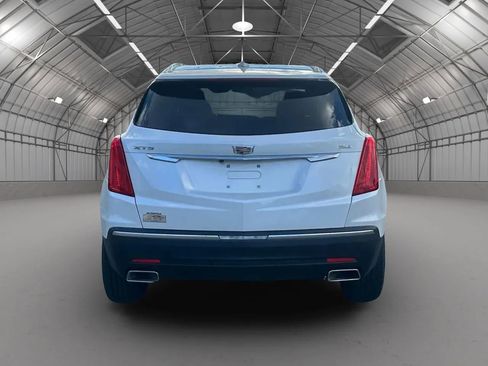 Used 2017 Cadillac XT5 Luxury image 4