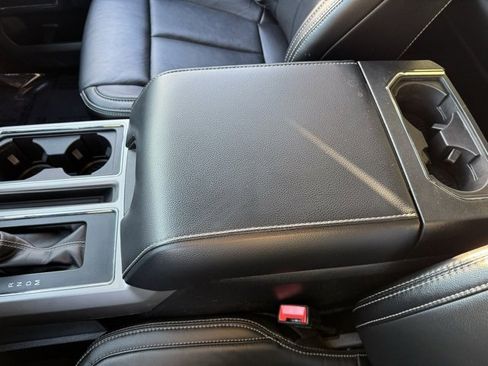 Certified 2019 Ford F150 Lariat w/ Equipment Group 502A Luxury image 19