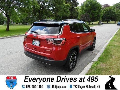 Used 2023 Jeep Compass Limited AWD/4WD image 5