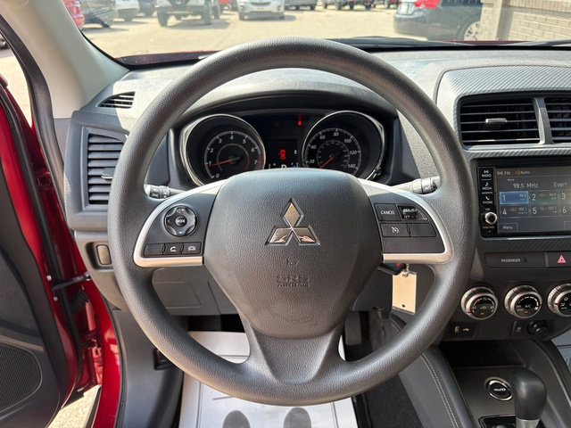 Used 2025 Mitsubishi Outlander Sport ES AWD/4WD image 20