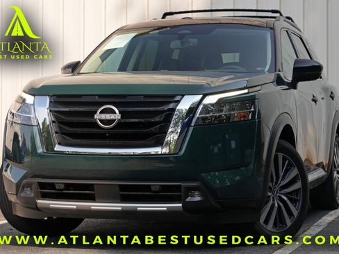 Used 2022 Nissan Pathfinder Platinum w/ Cargo Package FWD image 1
