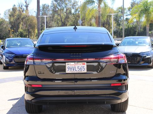 Used 2023 Audi Q4 e-tron Premium Plus w/ Premium Plus AWD/4WD image 4