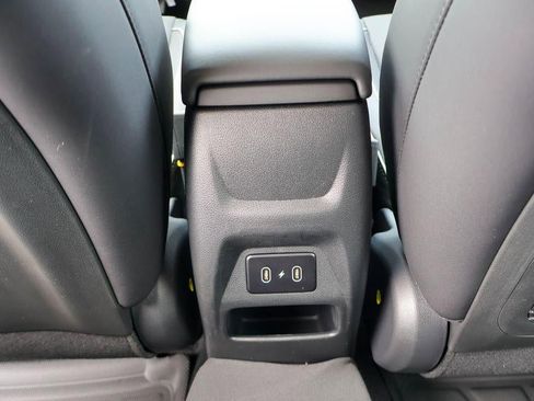 New 2026 Hyundai Venue SEL FWD image 21