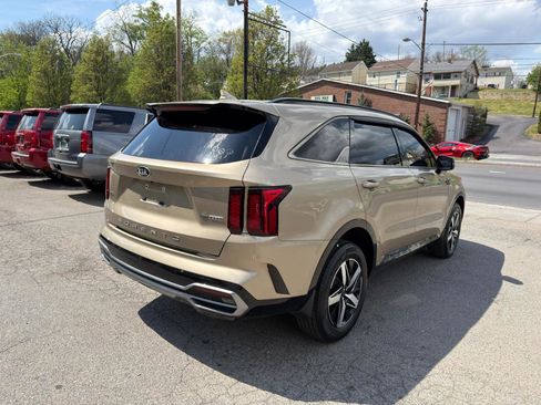 Used 2021 Kia Sorento EX image 5