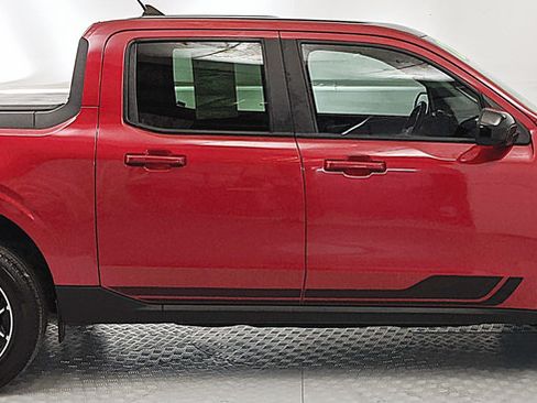 Certified 2022 Ford Maverick Lariat w/ Lariat Luxury Package FWD image 2