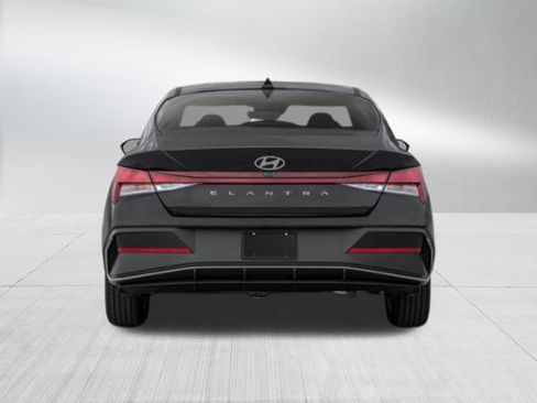 New 2026 Hyundai Elantra SEL Sport Premium image 5