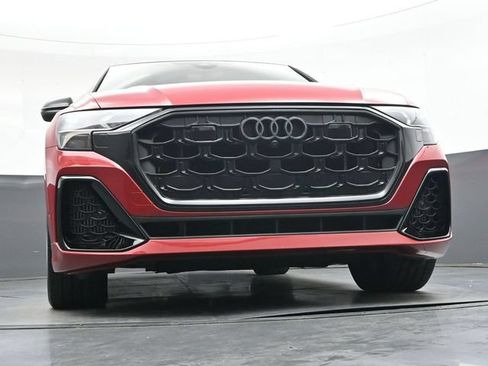 Used 2024 Audi SQ8 Prestige AWD/4WD image 40