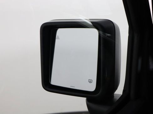 Used 2025 Jeep Wrangler Unlimited Sahara w/ Safety Group image 43