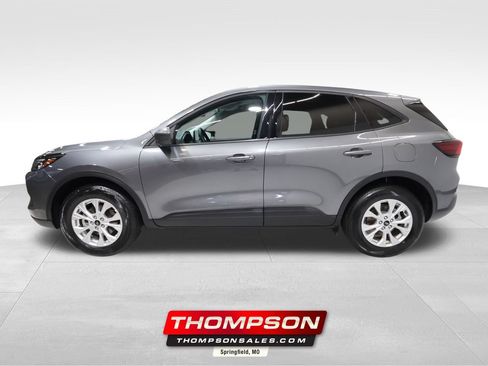 Used 2025 Ford Escape Active AWD/4WD image 1