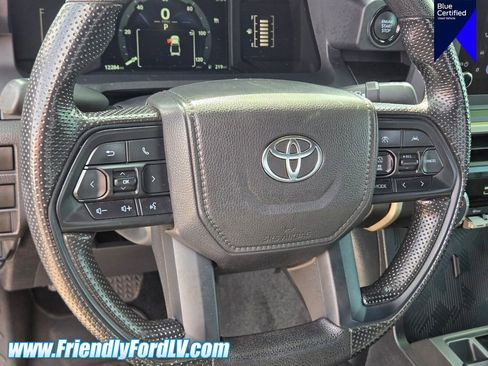 Used 2025 Toyota Tacoma SR AWD/4WD image 19