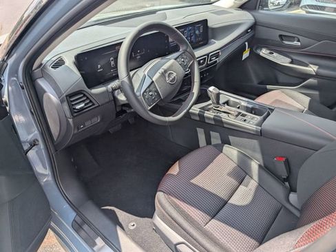 New 2026 Nissan Sentra SR FWD image 15