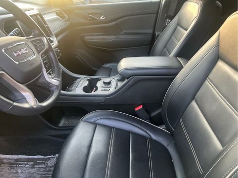 Used 2022 GMC Acadia Denali w/ Denali Ultimate Package image 6