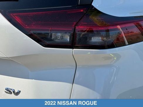 Used 2022 Nissan Rogue SV FWD image 29