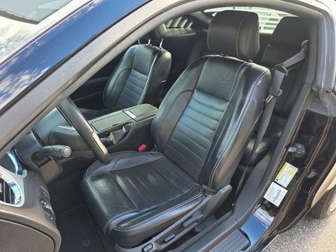 Used 2013 Ford Mustang Premium image 13