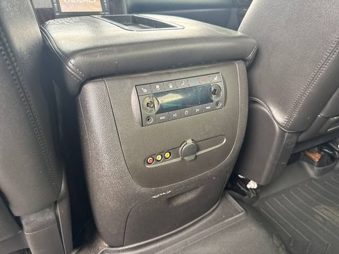 Used 2012 GMC Yukon XL Denali AWD/4WD image 15