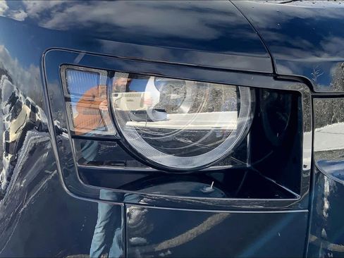 Used 2024 Land Rover Defender 110 X-Dynamic SE image 24