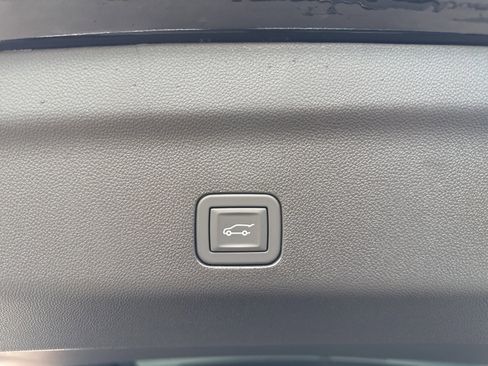 New 2026 Chevrolet Tahoe High Country image 14