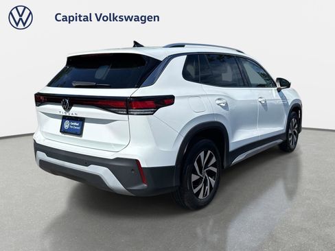 Certified 2025 Volkswagen Tiguan S FWD image 5