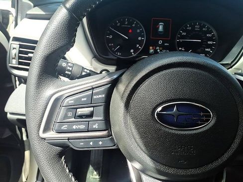 Used 2023 Subaru Outback Premium AWD/4WD image 27
