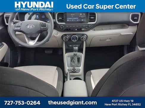 New 2026 Hyundai Venue SEL image 16