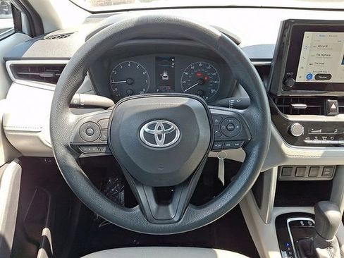 Used 2024 Toyota Corolla Cross L FWD image 18