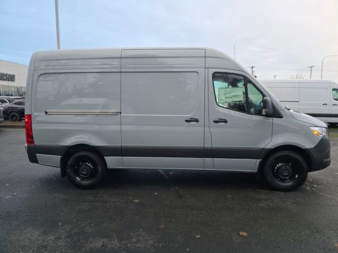 New 2025 Mercedes-Benz Sprinter 2500 image 7