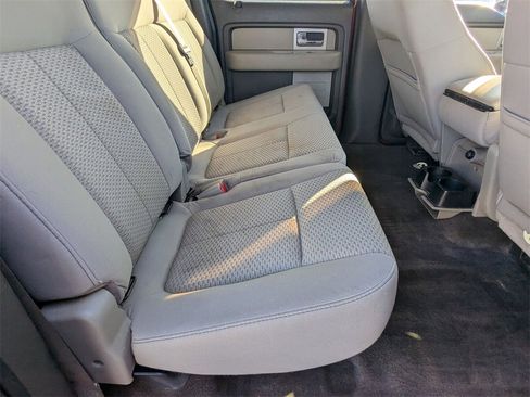 Used 2010 Ford F150 XLT image 17