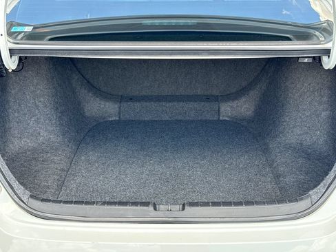 Used 2018 Honda Accord LX image 18
