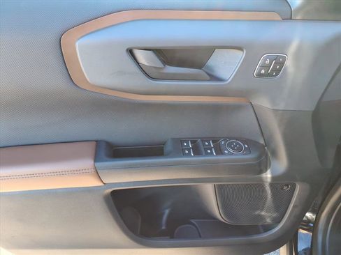 Used 2023 Ford Bronco Sport Outer Banks w/ Tech Package AWD/4WD image 9