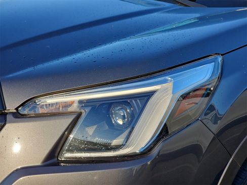 Certified 2023 Subaru Forester Limited image 9