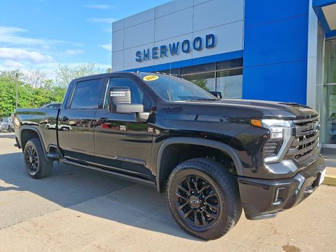 Used 2025 Chevrolet Silverado 2500 High Country w/ High Country Premium Package AWD/4WD image 1
