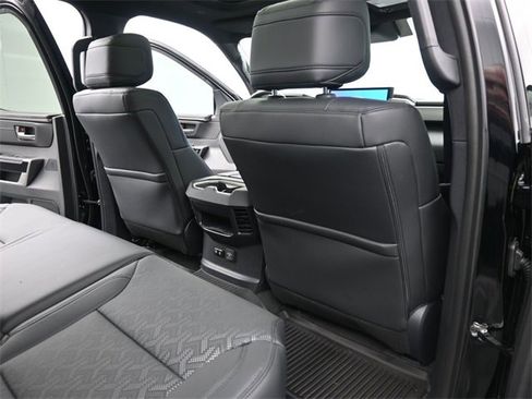 Used 2025 Toyota Tundra Limited image 27