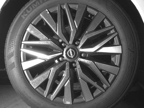 Used 2025 Nissan Altima 2.5 SV image 15