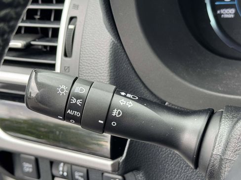 Used 2018 Subaru Forester 2.5i Touring w/ Popular Package #2 AWD/4WD image 24
