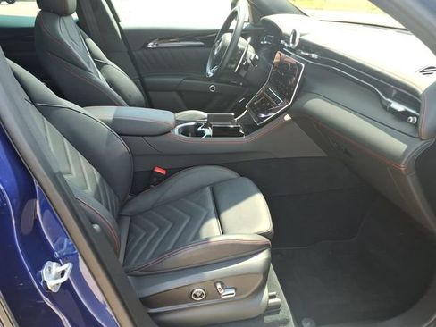 Used 2023 Maserati Grecale Trofeo AWD/4WD image 22