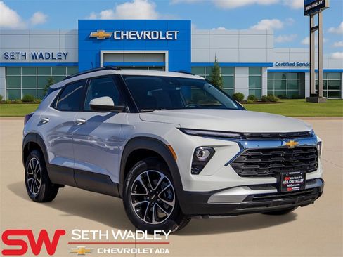 New 2025 Chevrolet TrailBlazer LT w/ Convenience Package image 1