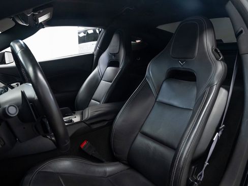 Used 2015 Chevrolet Corvette Z06 w/ 2LZ Preferred Equipment Group image 16