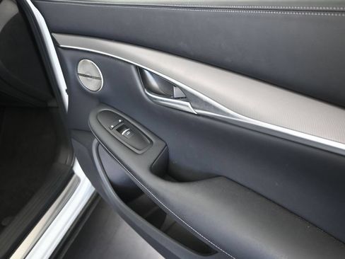 Certified 2024 INFINITI QX50 Luxe FWD image 23