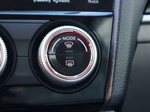 Used 2018 Subaru Forester 2.5i Limited image 25